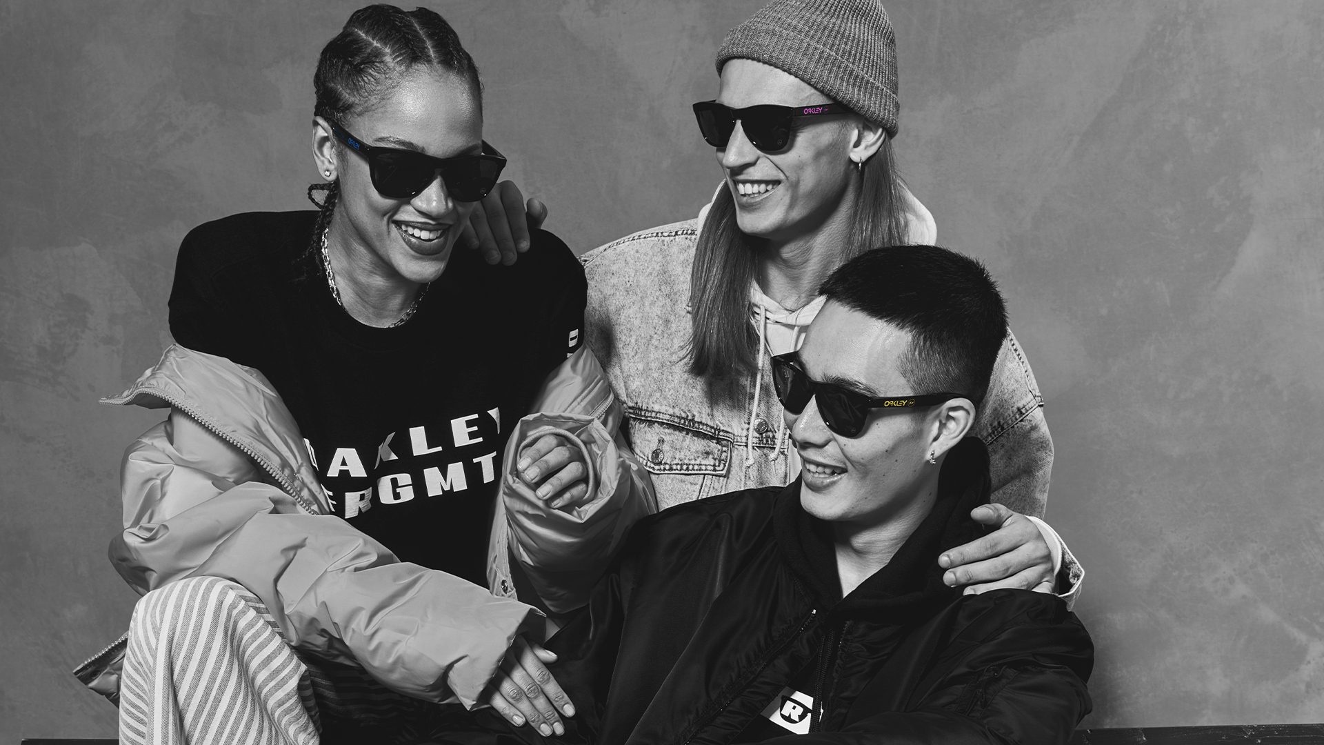 OAKLEY x FRAGMENT: A LIMITED-EDITION SS2023 COLLECTION OAKLEY x FRAGMENT: A LIMITED-EDITION SS2023 COLLECTION